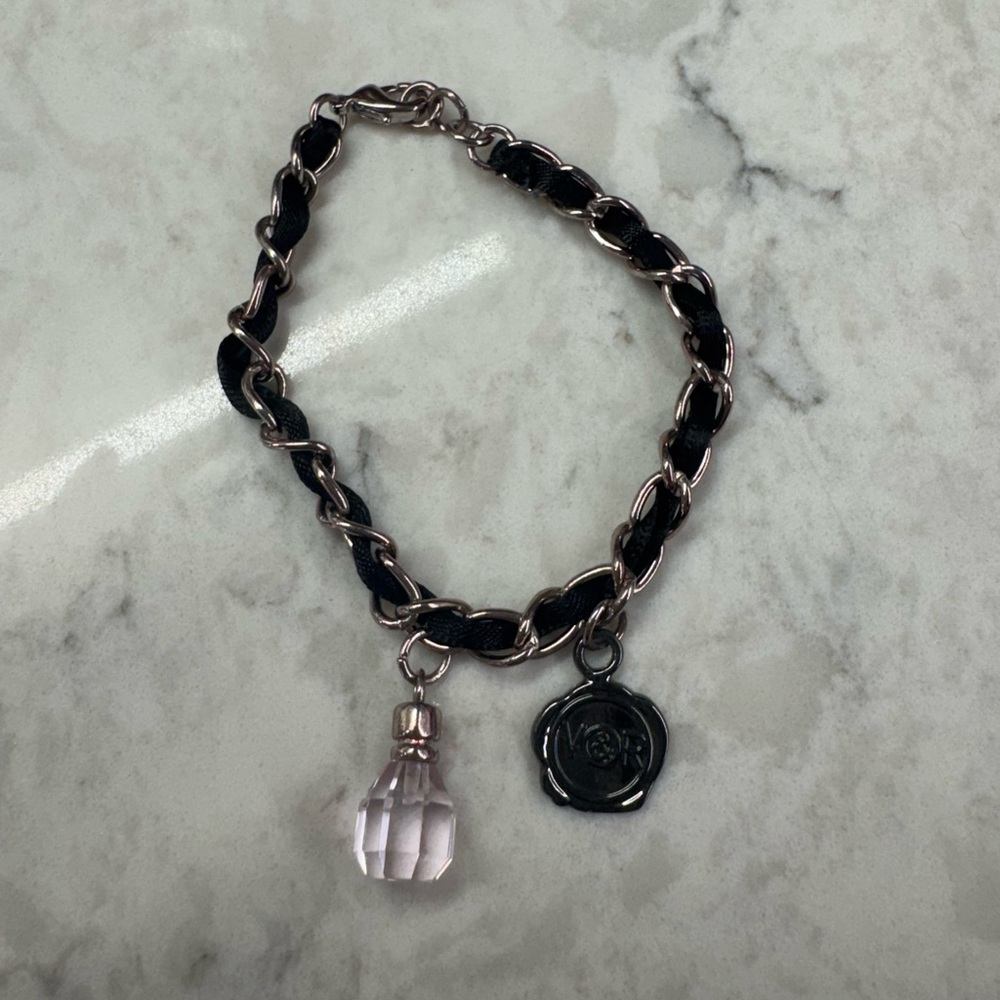 VOR Elegant Black and Silver Women's Bracelet with pink charm